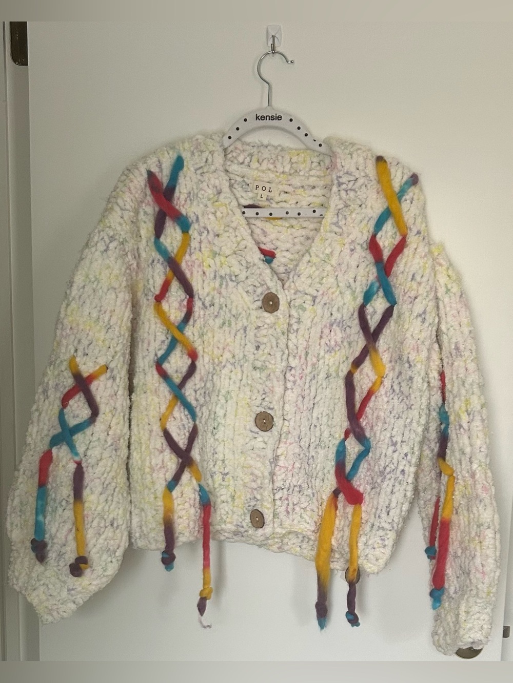 POL Color-Accented Cream Chunky Knit Cardigan Sweater Big Buttons and Fringe